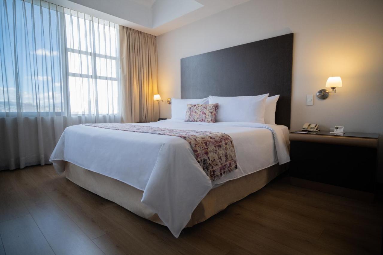 La Quinta By Wyndham Quito Hotel Bagian luar foto