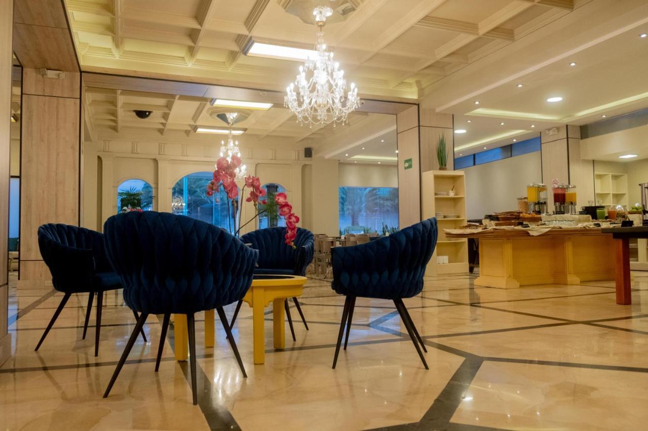 La Quinta By Wyndham Quito Hotel Bagian luar foto