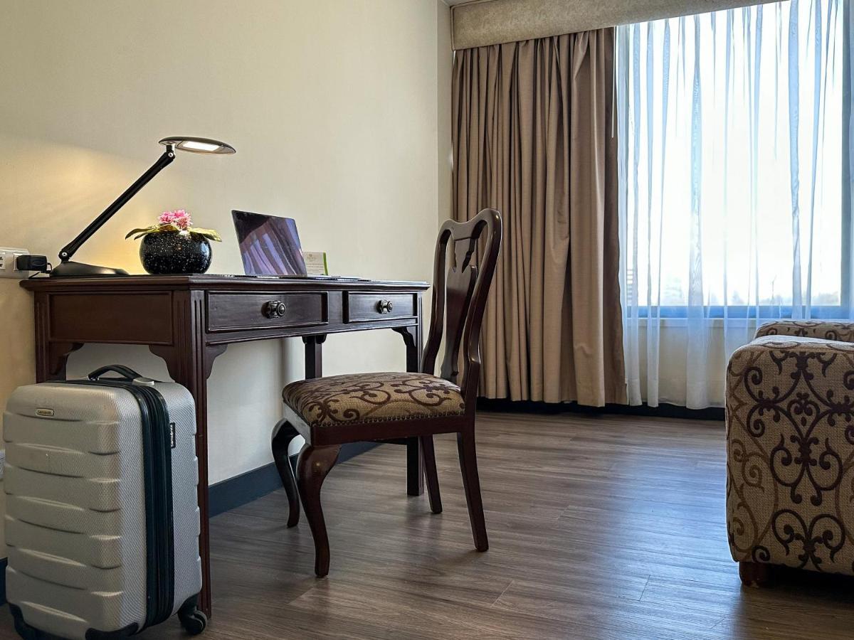 La Quinta By Wyndham Quito Hotel Bagian luar foto