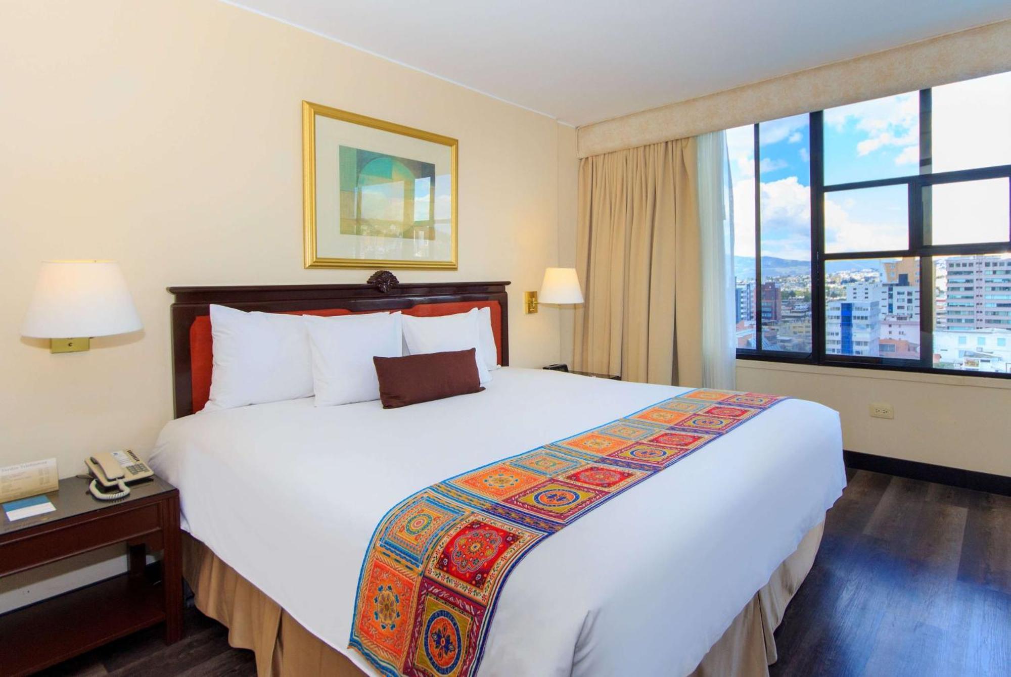 La Quinta By Wyndham Quito Hotel Bagian luar foto