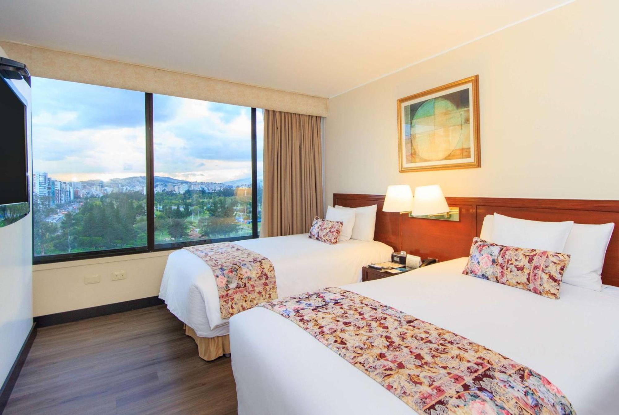 La Quinta By Wyndham Quito Hotel Bagian luar foto